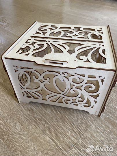 Свадебный сундук для денег