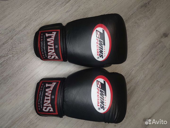 Кожаные Боксерские перчатки twins Таиланд