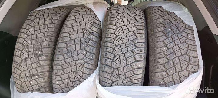 Continental IceContact 2 215/65 R16