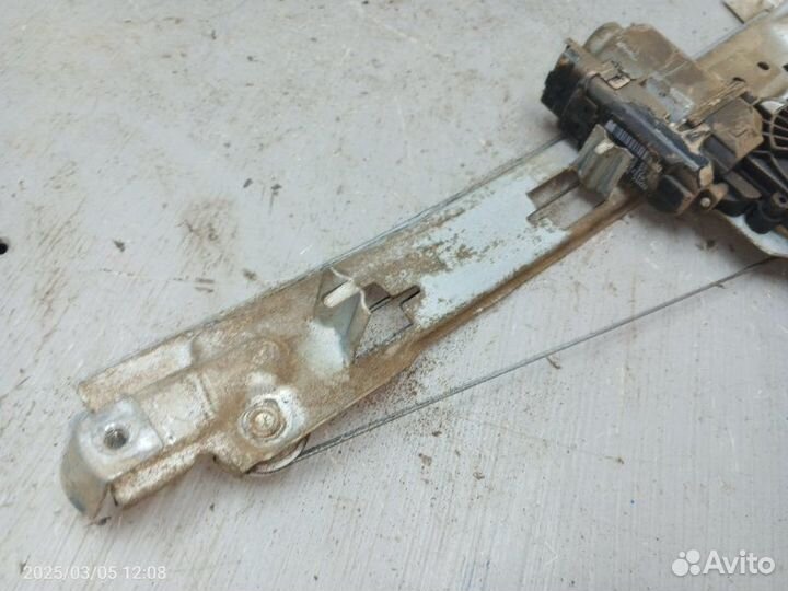 Стеклоподьемник задний левый Renault Megane K4M