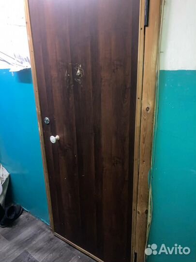 Продам дверь входную металическую