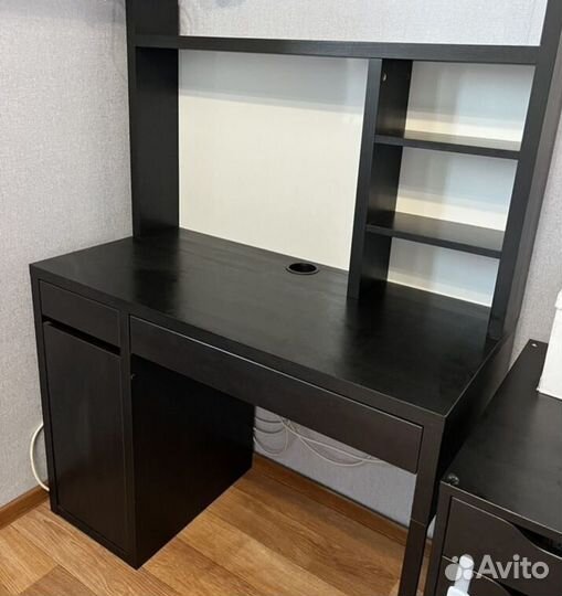 Письменный столик IKEA