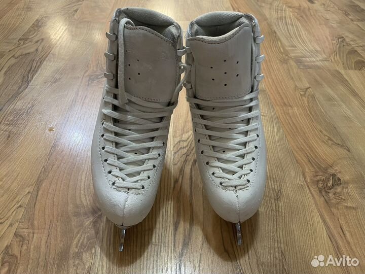 Фигурные коньки Edea Overture 230