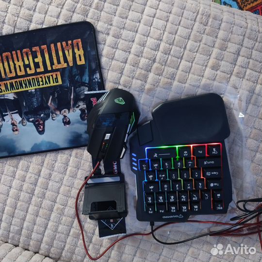 Игровая клавиатура и мышь для телефона