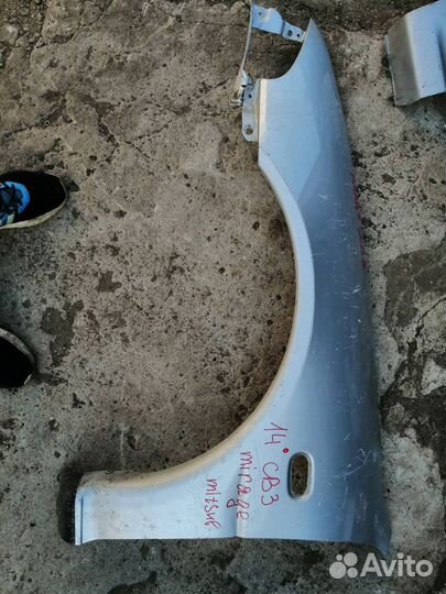 Крыло Mitsubishi Mirage CB3