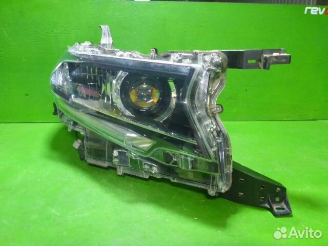 Фара правая Toyota Land Cruiser Prado(150) с 2009г