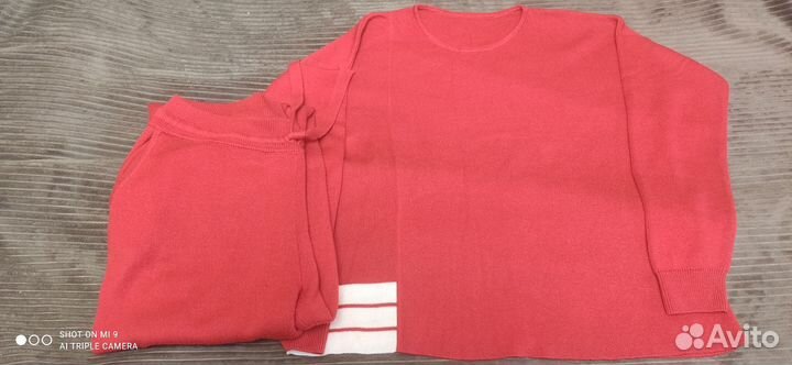 Костюм женский, трикотаж