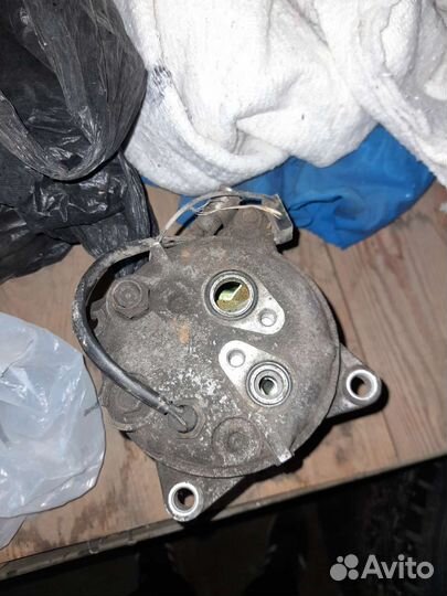 Компрессор кондиционера volvo 850