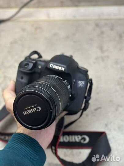 Зеркальный фотоаппарат canon