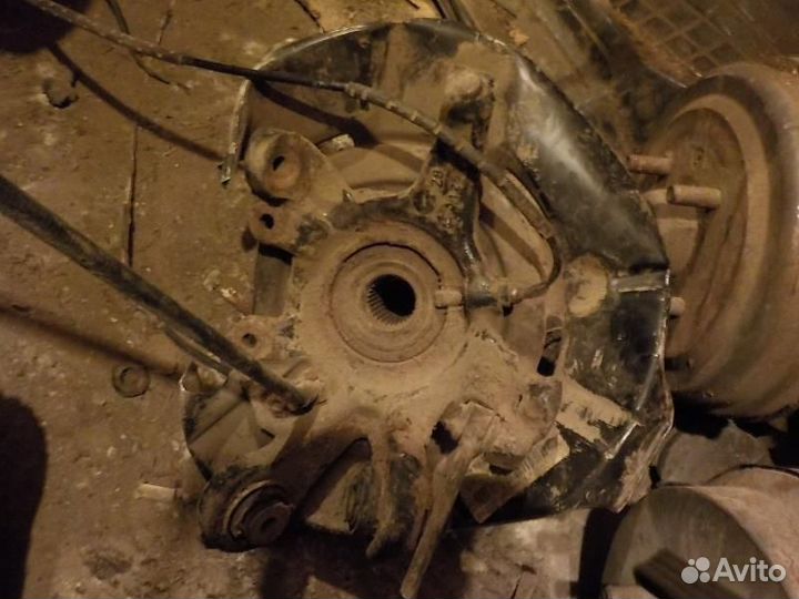 Кулак поворотный BMW 3 e90 задний правый