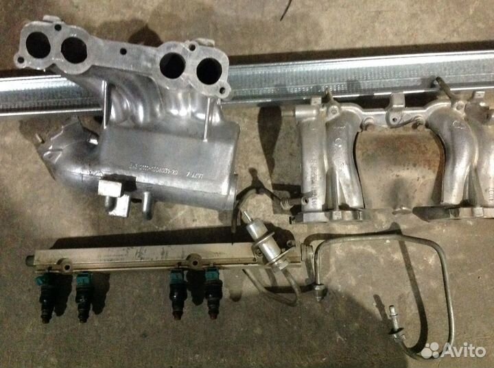 Коллектор впускной в сборе