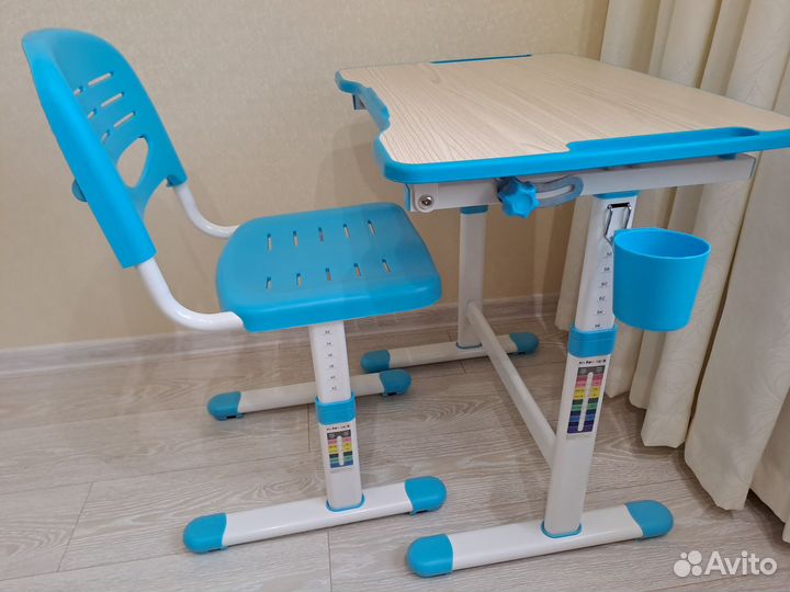Детская растущая парта со стулом