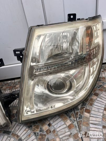 Nissan elgrand 51 фара