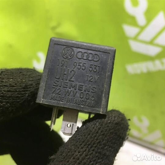 Реле стеклоочистителей Фольксваген Гольф 3 Венто