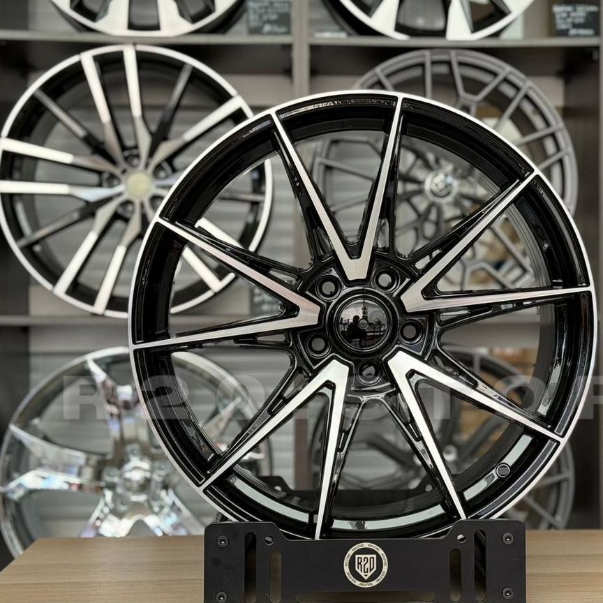 Литые диски Zumbo Wheels 8×R19 5×114.3
