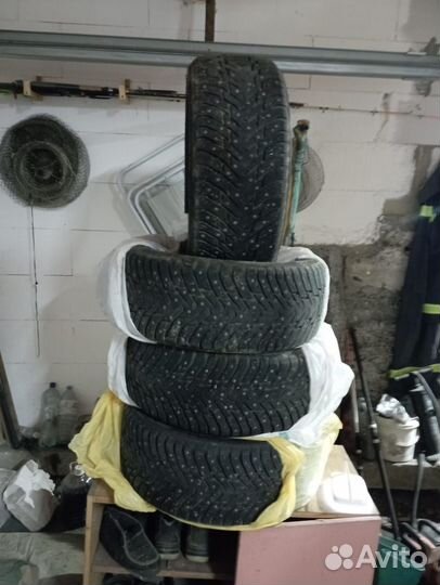 Nokian Tyres Hakkapeliitta 8 245/45 R18 100T