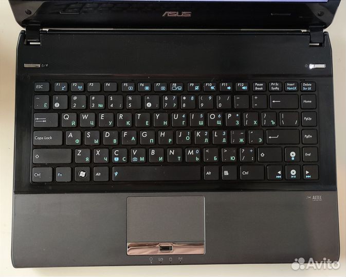 Ноутбук asus/4ядра/как новый