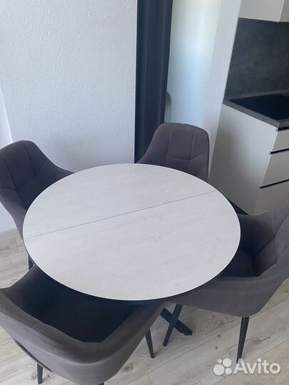 Кухонный стол