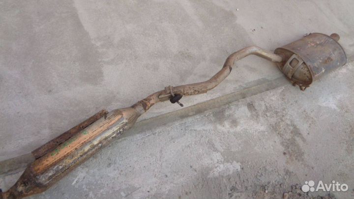 Глушитель основной Honda Legend 4