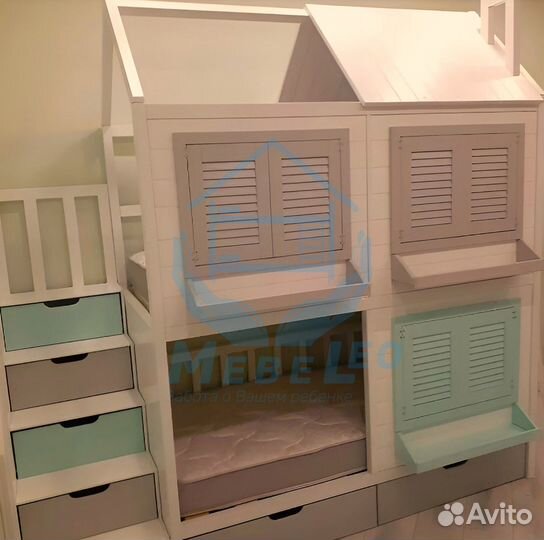 Двухъярусная кровать