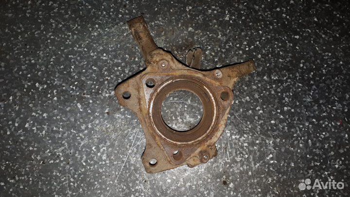 Кулак поворотный передний левый Vortex Estina A21