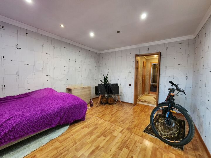 3-к. квартира, 64 м², 1/2 эт.