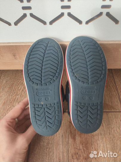 Сандалии crocs c9