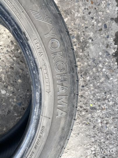 Yokohama E70 DB 215/55 R17 94