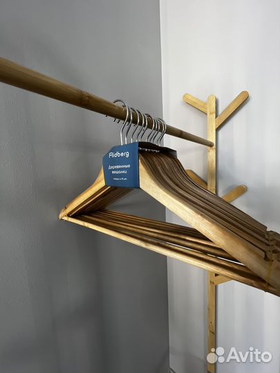 Рабочее место мастера бровиста