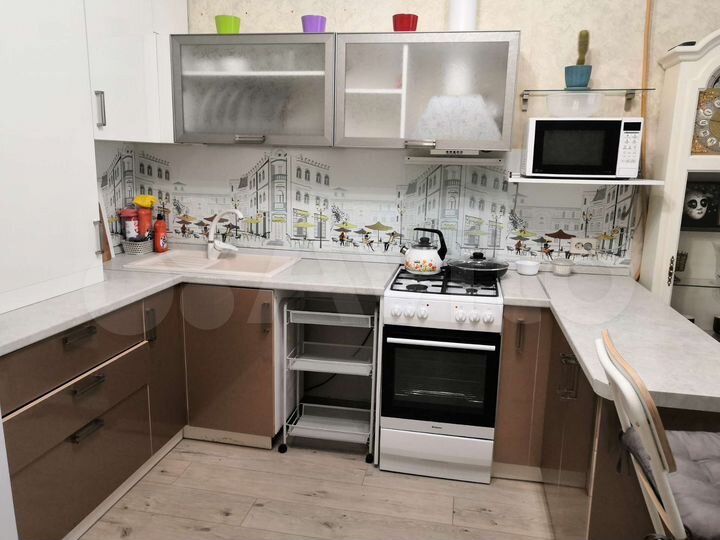 2-к. квартира, 89 м², 1/10 эт.