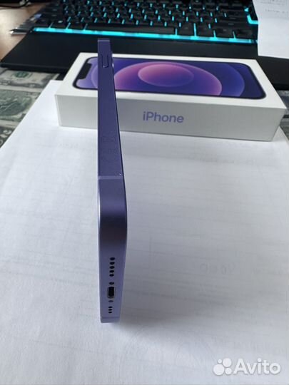 iPhone 12, 64 ГБ