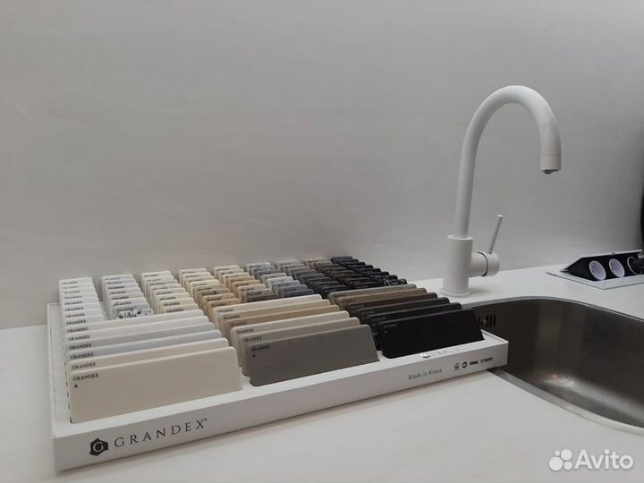 Столешница из искусственного камня (акрил, кварц)