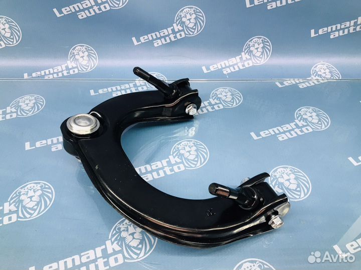 Рычаг подвески верхний правый Hyundai Sonata