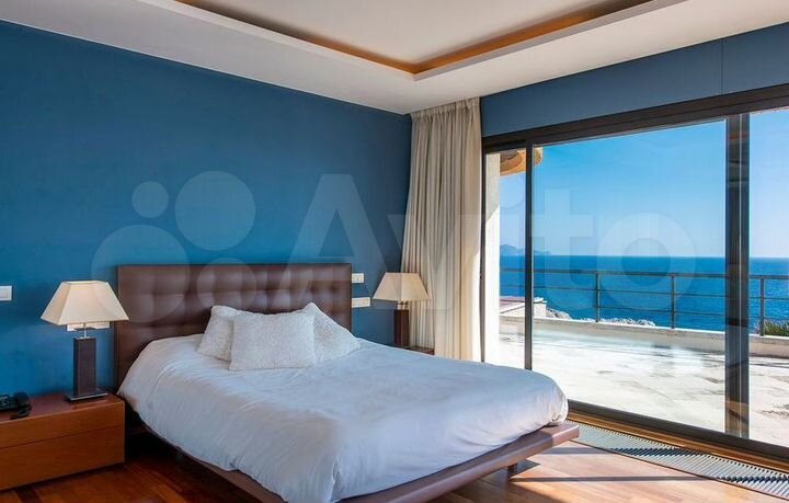 Коттедж 280 м² на участке 9 сот.