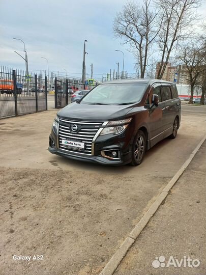 Nissan Elgrand 2.5 CVT, 2018, 123 100 км