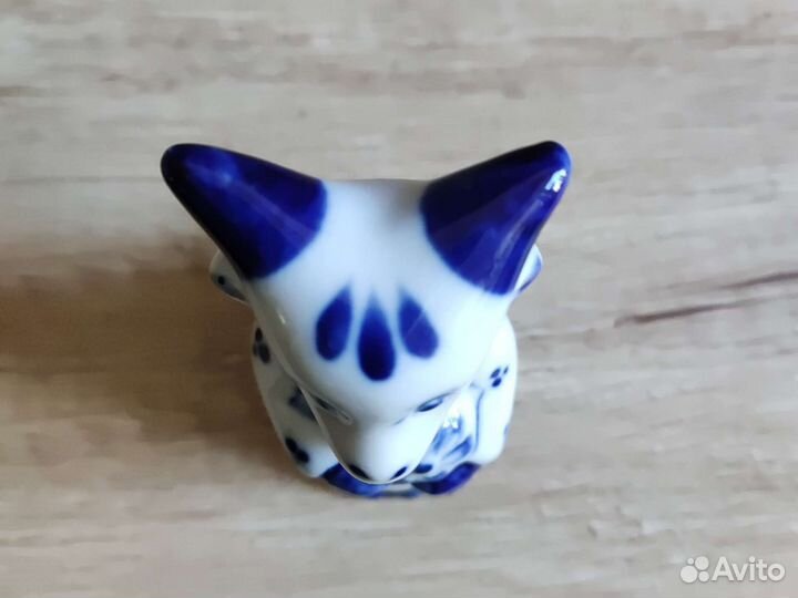 Статуэтка фарфор гжель, не из СССР