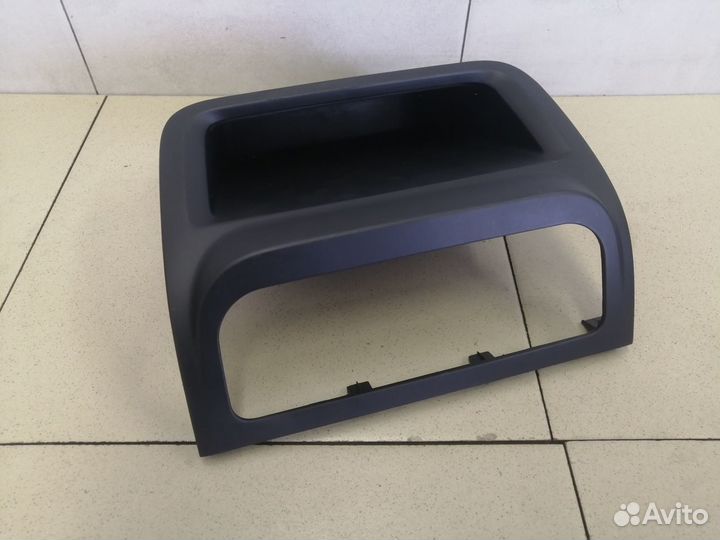 Накладка декоративная Tiguan 2011-2016