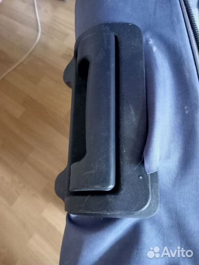 Банки, сумка, утюги, снежколепы, мячи