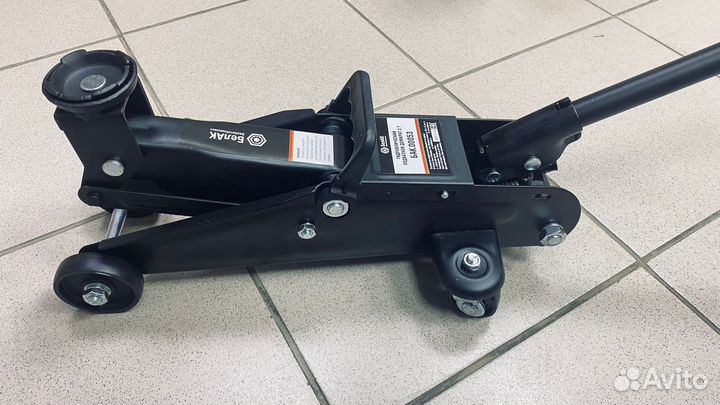 Домкрат подкатной 2т. 135 мм-320 мм Белак