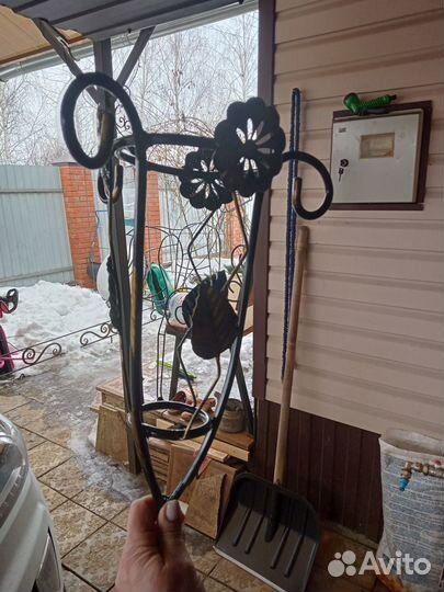 Подставка под вазу