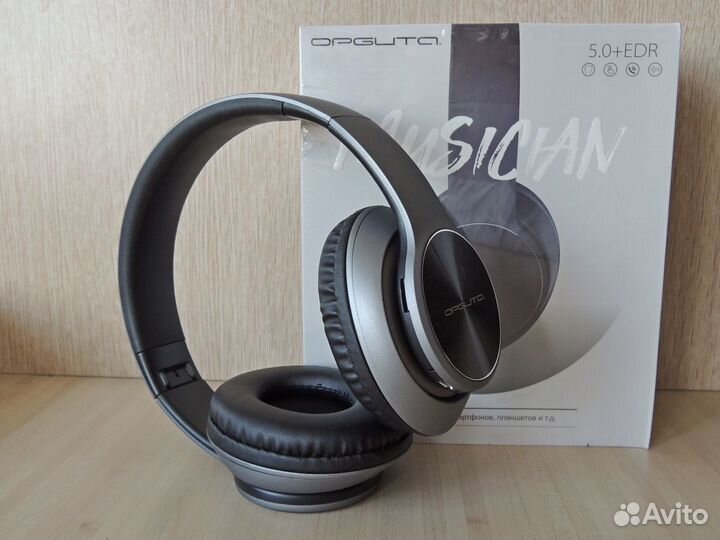 Bluetooth наушники 