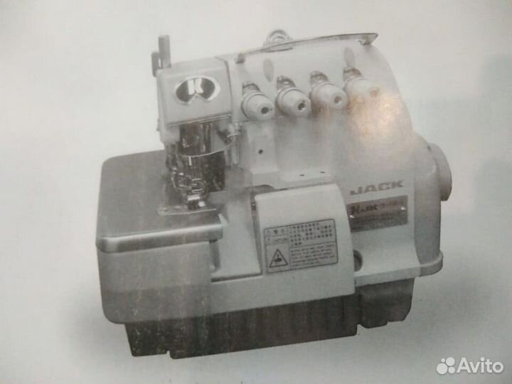 Швейная машина jack оверлок