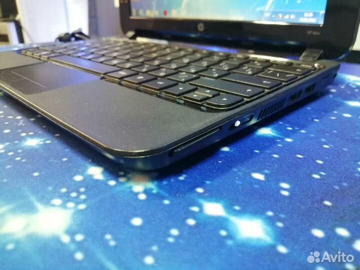 Нетбук HP Mini 210-1030er