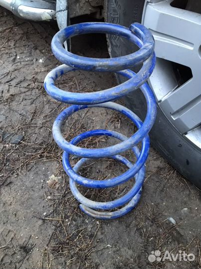 Продам пружины задние toyota harrier lexus rx 300