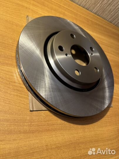 Тормозные диски на Toyota Camry (усиленные)
