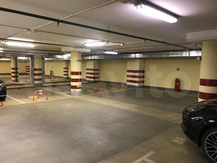 Машиноместо, 15 м²