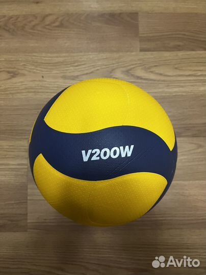 Волейбольный мяч Mikasa v200w Thailand