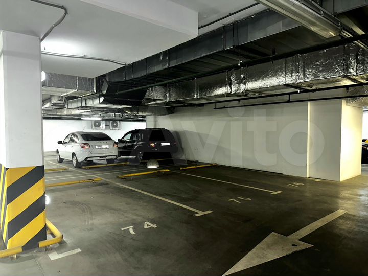 Машиноместо, 14 м²