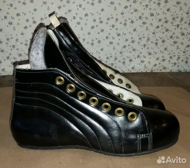 Ботинки хоккейные