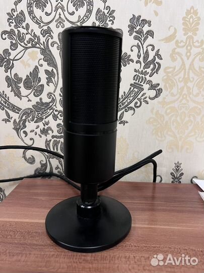 Микрофон razer seiren X